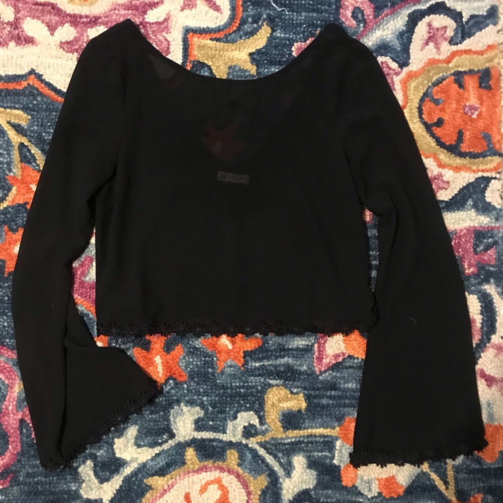 LAST CHANCE Crop Top with Belle Sleeve